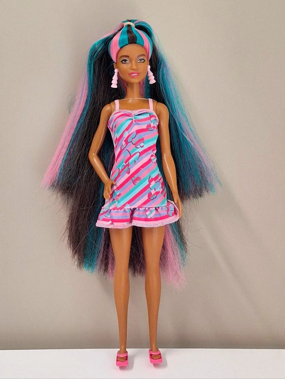 2021 Totally Hair Barbie Butterfly African American Doll Mattel